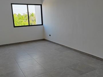 VENTA CASA EN PASEOS COUNTRY, MÉRIDA, YUCATÁN