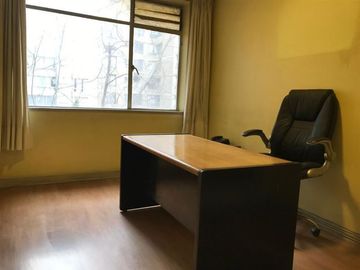 OPORTUNIDAD Oficina en venta en Santiago