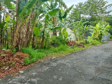 Tanah utara jalan damai, jakal km 8