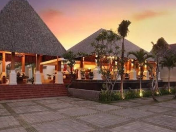 VILLA RUNNING DI LEBAH SARI PETITENGET BADUNG