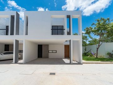 Casa  en venta en Mérida Yucatán, Privada Áyrea Cholul