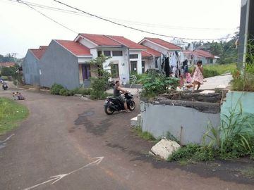 Rumah take over lokasi dekat tol sawangan depok
