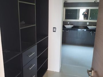 Casa en Venta en Manzanillo, Fraccionamiento Real Santiago