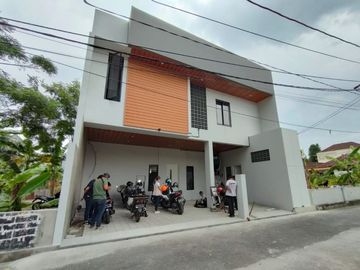 Rumah Kos palagan eksklusif 10 kamar dekat UGM
