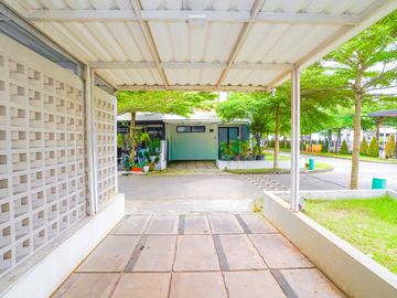 Rumah Asri 8 Menit ke Mall The Park Sawangan 2 Lt Dibantu KPR J-41132