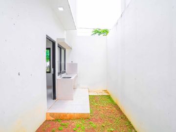 Rumah Asri 8 Menit ke Mall The Park Sawangan 2 Lt Dibantu KPR J-41132
