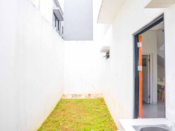Rumah Asri 8 Menit ke Mall The Park Sawangan 2 Lt Dibantu KPR J-41132