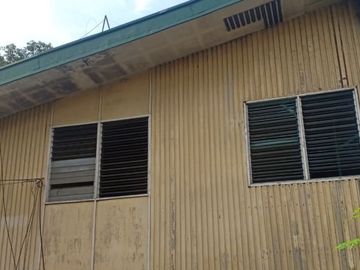 FOR SALE: Old House in 88 Cambridge Cubao, Quezon City