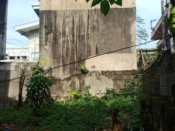 FOR SALE: Old House in 88 Cambridge Cubao, Quezon City