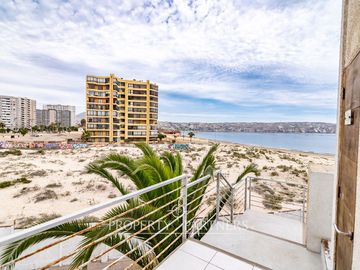 Departamento Duplex en Condominio frente al mar, La Herradura