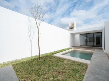 Casa en Venta Mérida, de 1 planta, Privada Nadira, Conkal ( Mod. Lúmina)
