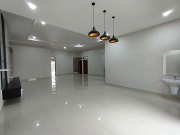 Rumah Lux 1 Lantai Lokasi Elit Siap Huni Batununggal Bandung