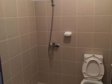 1BR RFO Condominium Unit in Makati Rent to Own near Makati Medical Center