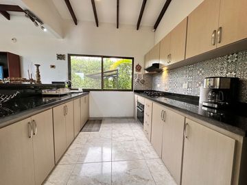 casa campestre en venta en la mesa. Cod V1460