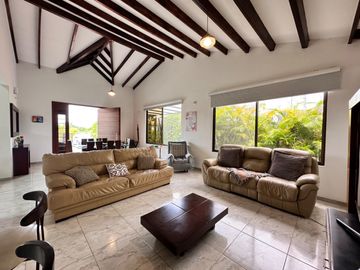 casa campestre en venta en la mesa. Cod V1460