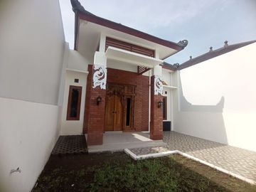 RUMAH ETNIK TIPE BESAR DEKAT WISATA CANDI PRAMBANAN