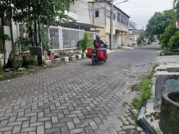 Rumah Dukuh Kupang Barat Bebas banjir, bisa untuk rumah kost