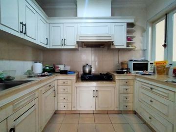 Town House di Cilandak dgn Kolam Renang & Unit Bagus Kondisi Semi Furnished HSE-A0523