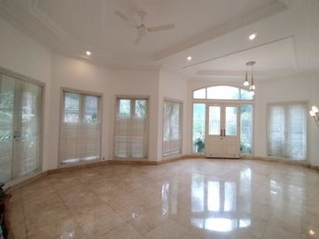 Town House di Cilandak dgn Kolam Renang & Unit Bagus Kondisi Semi Furnished HSE-A0523