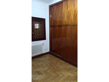 Chalet cinco ambientes.