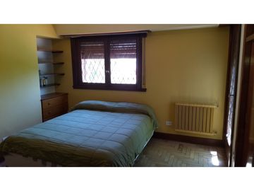 Chalet cinco ambientes.