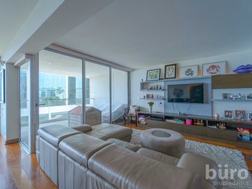 HERMOSO DUPLEX 4 DORMITORIOS EN VENTA FRENTE AL MAR EN MALECON