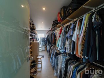 HERMOSO DUPLEX 4 DORMITORIOS EN VENTA FRENTE AL MAR EN MALECON