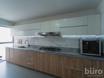 HERMOSO DUPLEX 4 DORMITORIOS EN VENTA FRENTE AL MAR EN MALECON