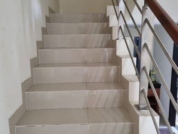 Rumah Cantik di Cluster Taman Cemara Harapan Indah Bekasi