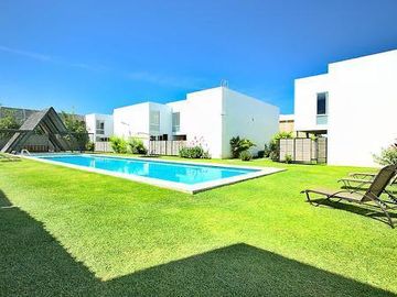 Casa en Condominio  3 Rec. 153 m2 , con alberca a 20 minutos de Cuernavaca, Mor.
