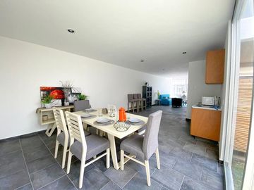Casa en Condominio  3 Rec. 153 m2 , con alberca a 20 minutos de Cuernavaca, Mor.