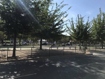 PLAZA CHILE PERU, CENTRO DE LA REINA