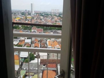 Apartemen Gunawangsa Manyar Hadap Utara Full Furnish