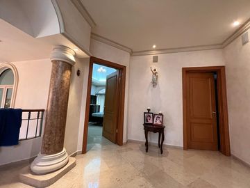 SE VENDE CASA EN Avenida José María Pino Suárez 210, Central Autobuses, Nuevo Centro de Monterrey, Monterrey, Nuevo León, 64018, MEX