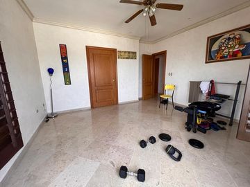 SE VENDE CASA EN Avenida José María Pino Suárez 210, Central Autobuses, Nuevo Centro de Monterrey, Monterrey, Nuevo León, 64018, MEX