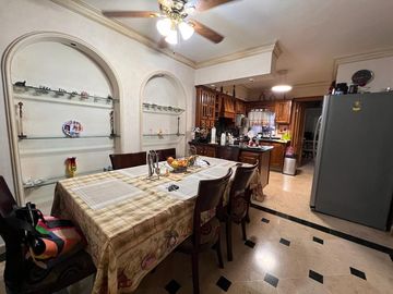 SE VENDE CASA EN Avenida José María Pino Suárez 210, Central Autobuses, Nuevo Centro de Monterrey, Monterrey, Nuevo León, 64018, MEX