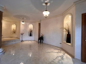 SE VENDE CASA EN Avenida José María Pino Suárez 210, Central Autobuses, Nuevo Centro de Monterrey, Monterrey, Nuevo León, 64018, MEX