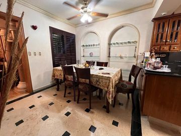 SE VENDE CASA EN Avenida José María Pino Suárez 210, Central Autobuses, Nuevo Centro de Monterrey, Monterrey, Nuevo León, 64018, MEX