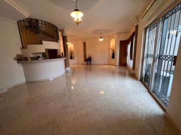 SE VENDE CASA EN Avenida José María Pino Suárez 210, Central Autobuses, Nuevo Centro de Monterrey, Monterrey, Nuevo León, 64018, MEX