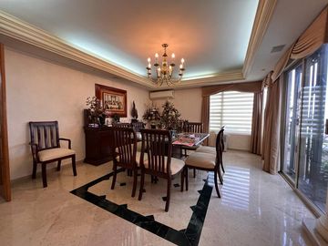 SE VENDE CASA EN Avenida José María Pino Suárez 210, Central Autobuses, Nuevo Centro de Monterrey, Monterrey, Nuevo León, 64018, MEX
