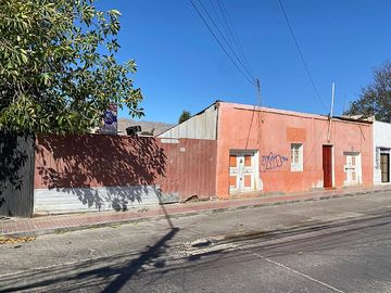 TERRENO - CALLE LOS CARRERAS CON SALAS