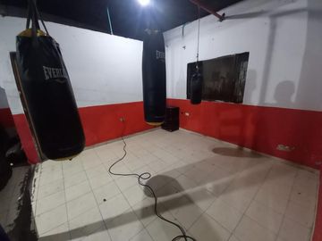 casa-local en arriendo/venta en las delicias. Cod V10651