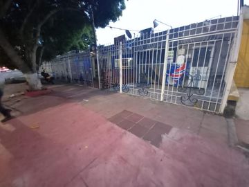 casa-local en arriendo/venta en las delicias. Cod V10651