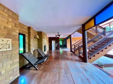 Unique Moutain villa 5 bed for sale in Mae Rim Chiang Mai