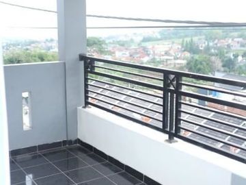 Rumah dalam komplek yang Asri dii Jatihandap Bandung | ACHMADROKHMAN