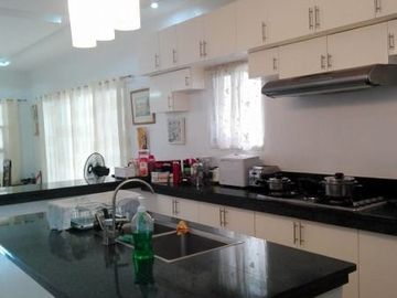 4Bedroom With 5 C.R Furnished House For Rent In Hensonville