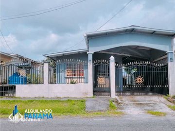 Se vende linda casa en Los Algarrobos, Dolega! Negociable