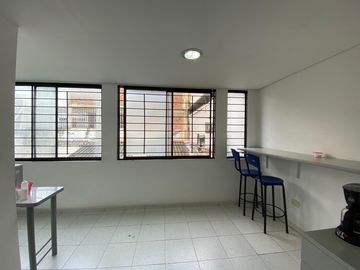 casa en venta en tequendama. Cod V16627