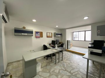 casa en venta en tequendama. Cod V16627