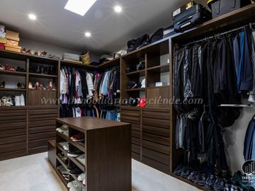 Residencia de Lujo en Venta en Virreyes, Zona Andares, Zapopan, Jal.